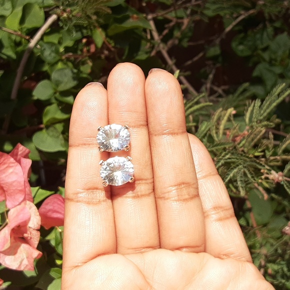 PRICE IS FIRM. 925 Herkimer Diamond Quartz Oval Stud Earrings. - Picture 4 of 5